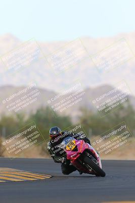 media/Sep-24-2022-CVMA (Sat) [[a45f954247]]/Race 10 Amateur Supersport Middleweight/